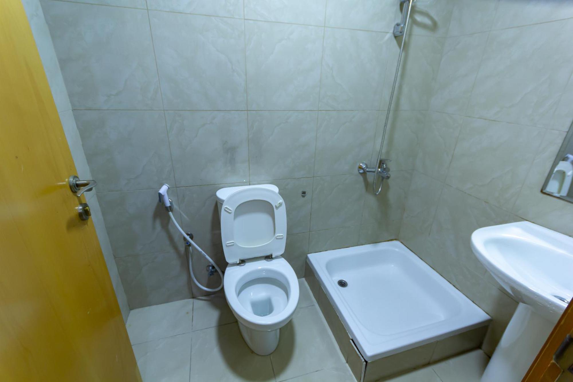 Budget Rooms With Private Bathroom For 'Girls' Only In Dubai, Marina Exterior photo