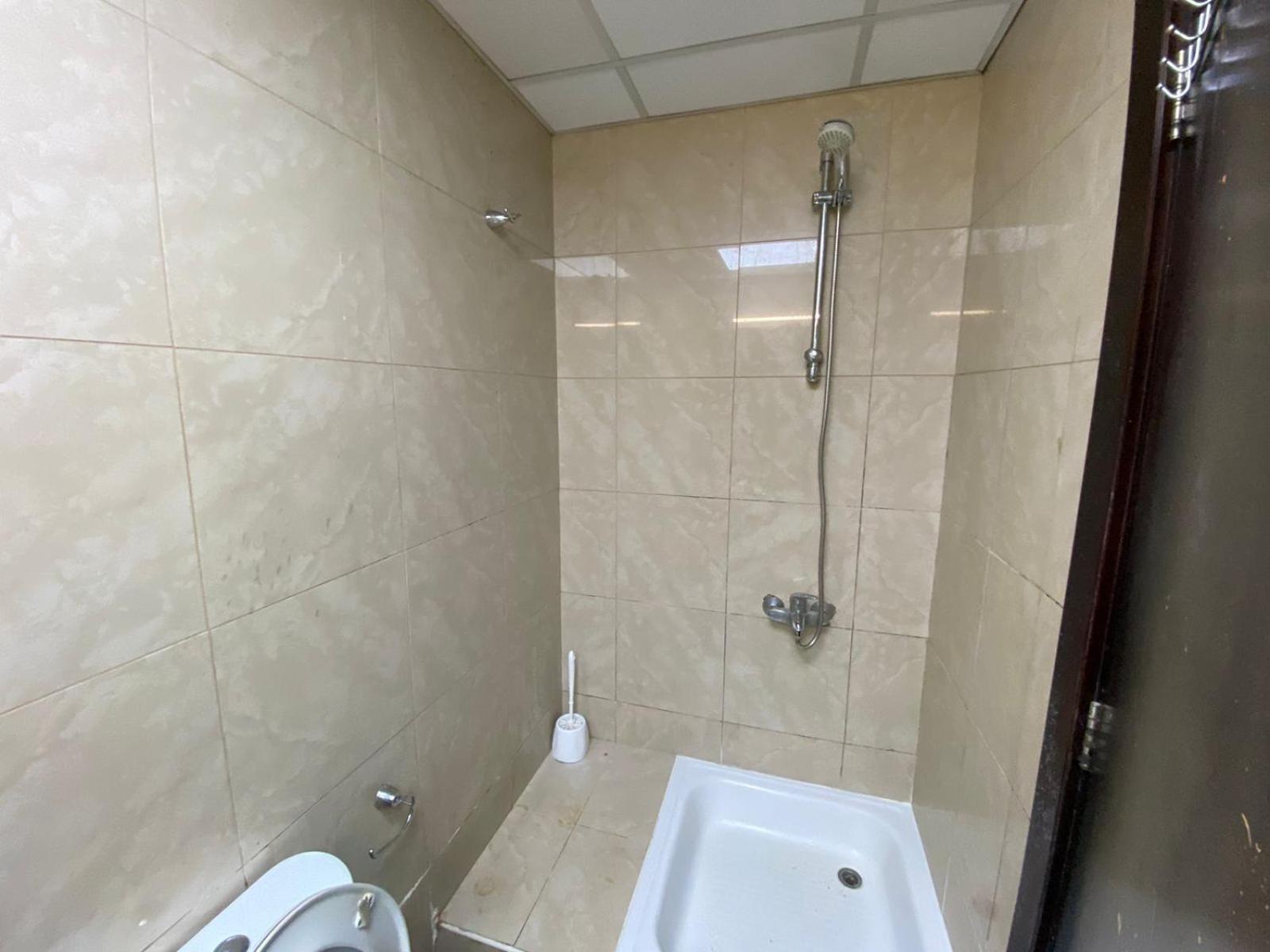 Budget Rooms With Private Bathroom For 'Girls' Only In Dubai, Marina Exterior photo