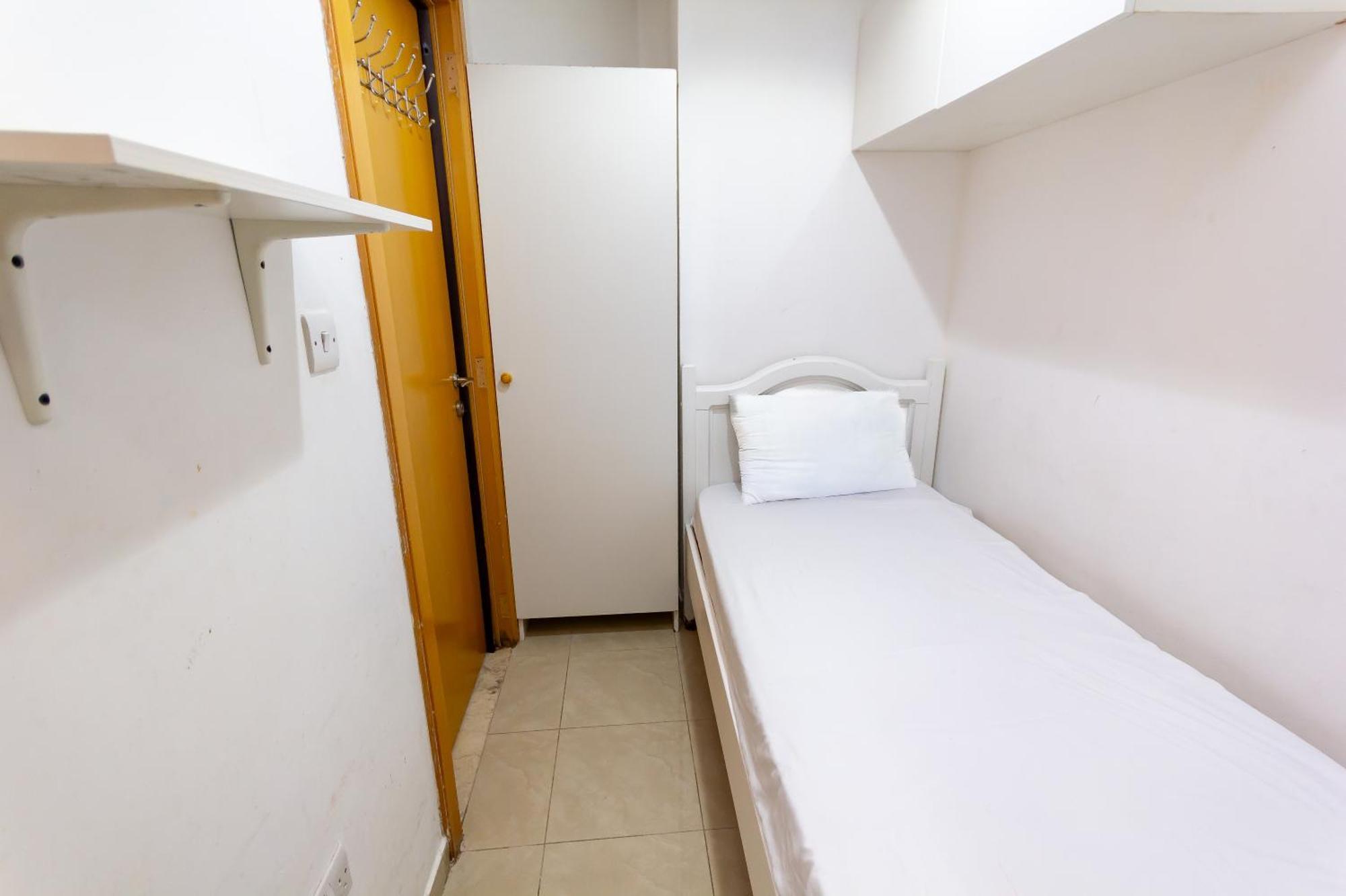 Budget Rooms With Private Bathroom For 'Girls' Only In Dubai, Marina Exterior photo