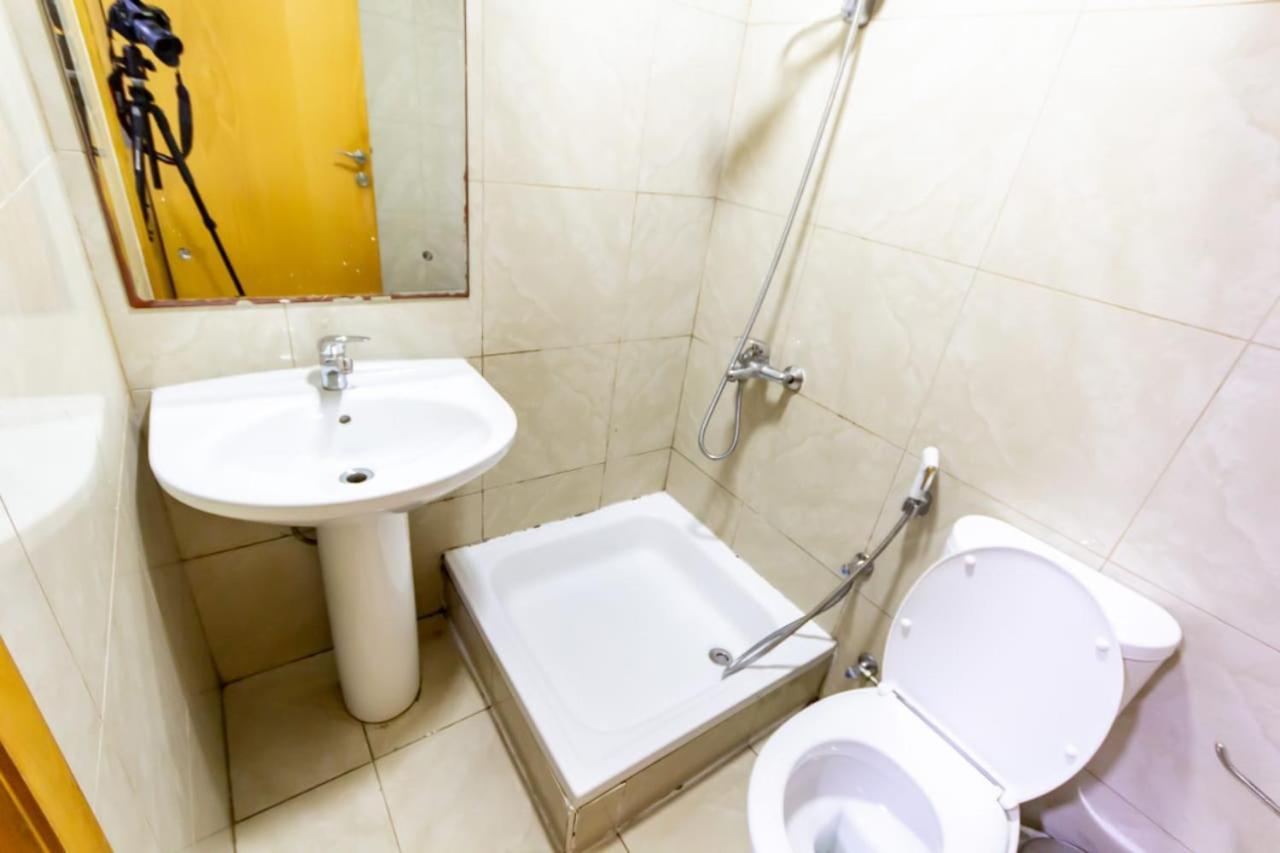 Budget Rooms With Private Bathroom For 'Girls' Only In Dubai, Marina Exterior photo