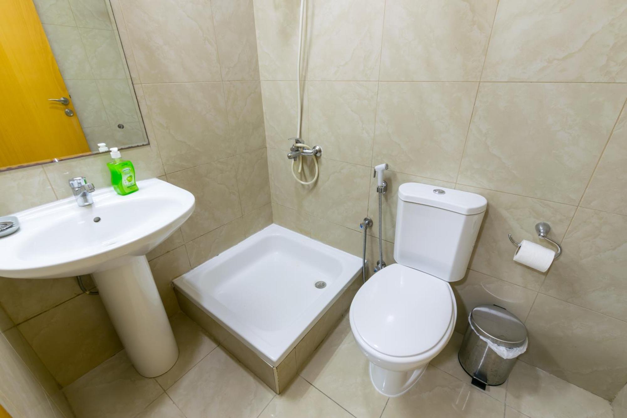 Budget Rooms With Private Bathroom For 'Girls' Only In Dubai, Marina Exterior photo